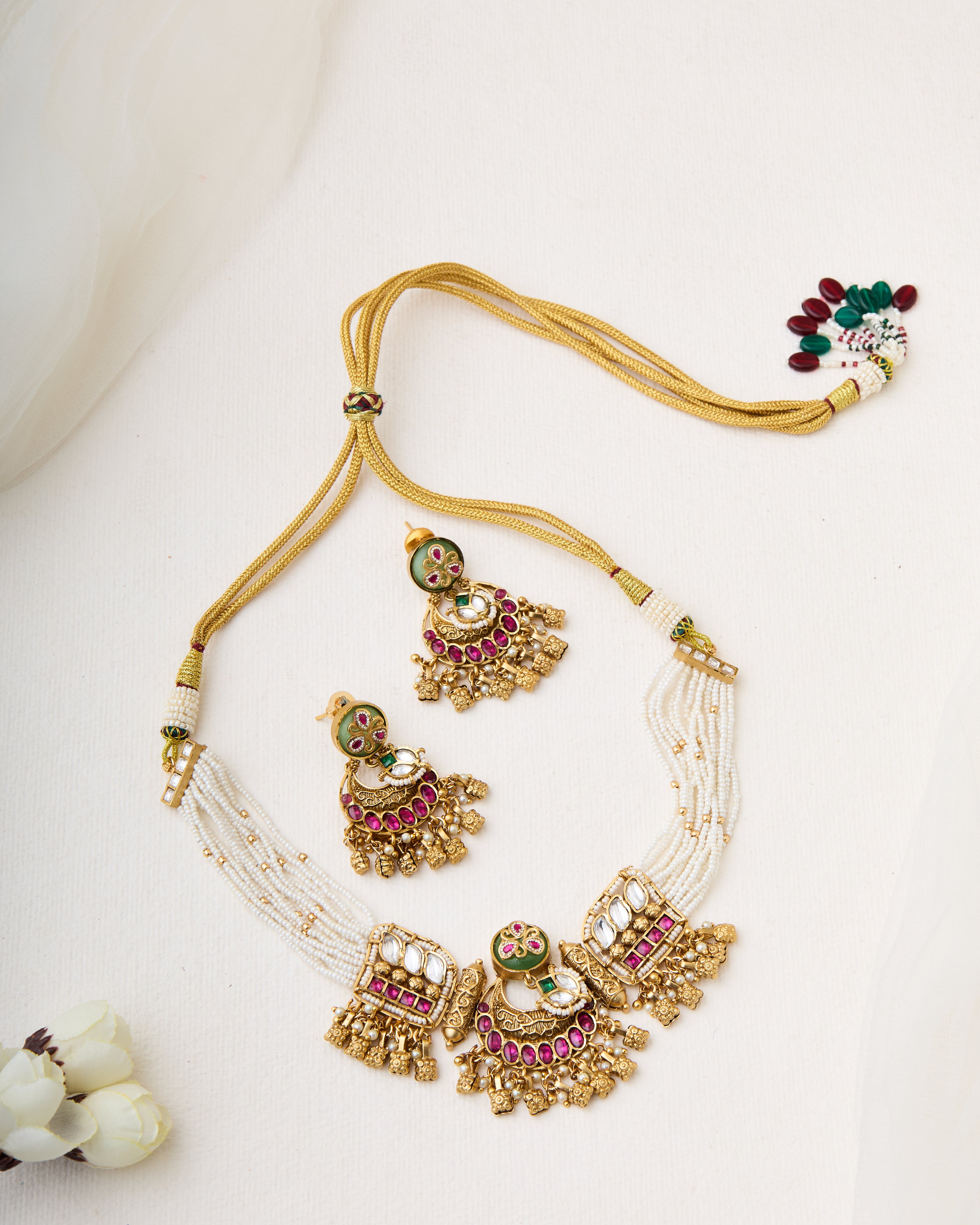 Anshika gold look a like necklace set