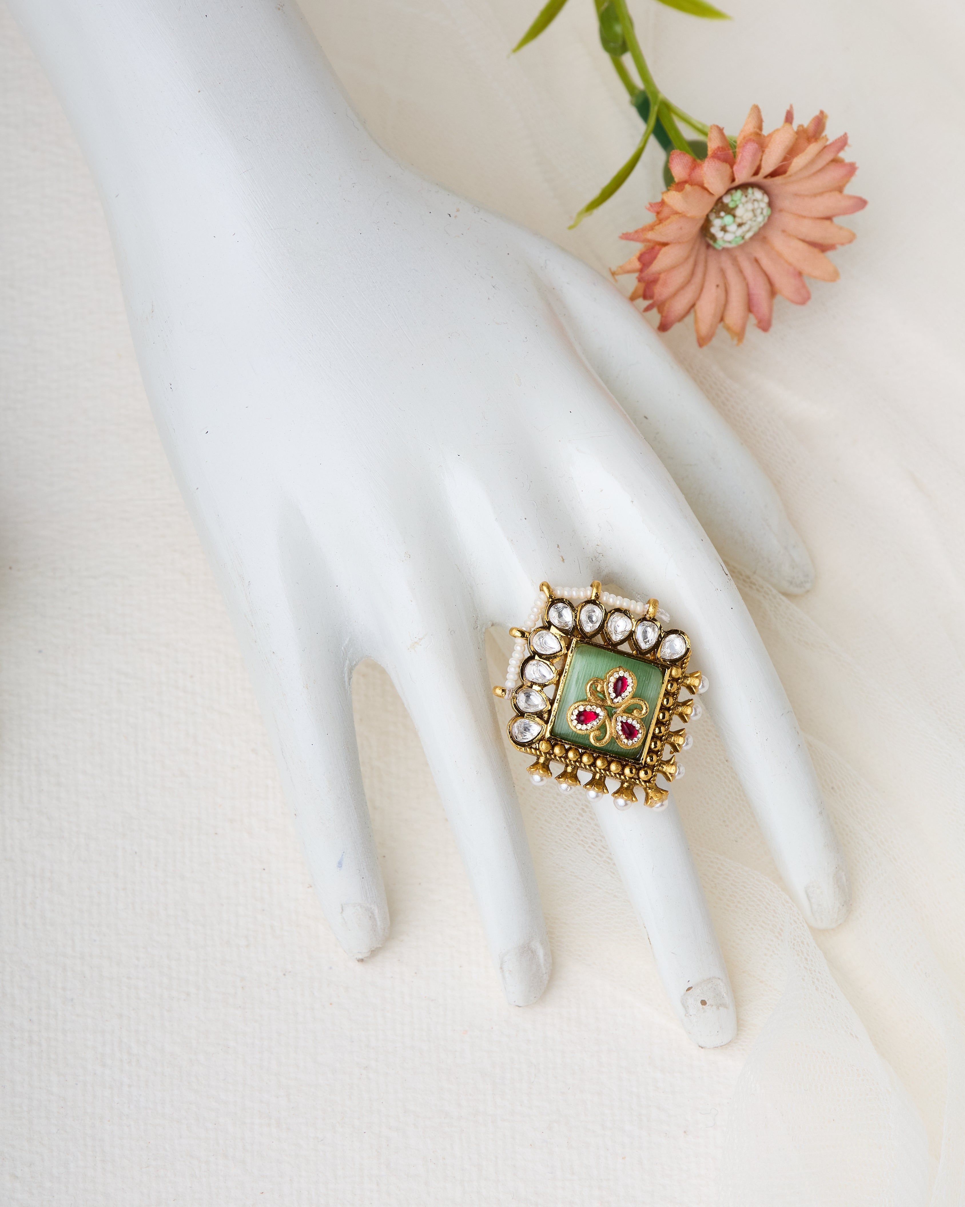 Kashmira premium kundan ring
