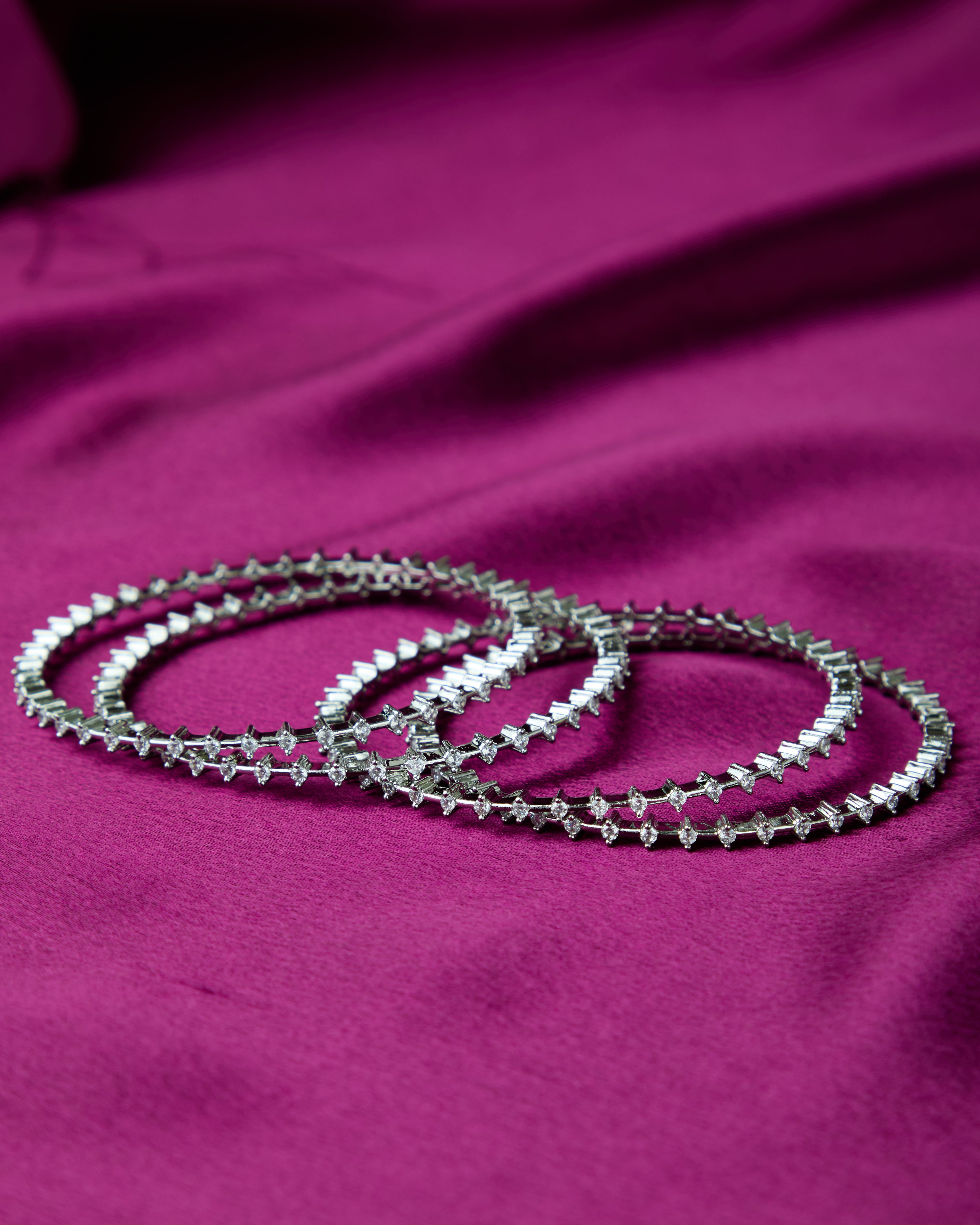 Zisha silver single line stones bangles