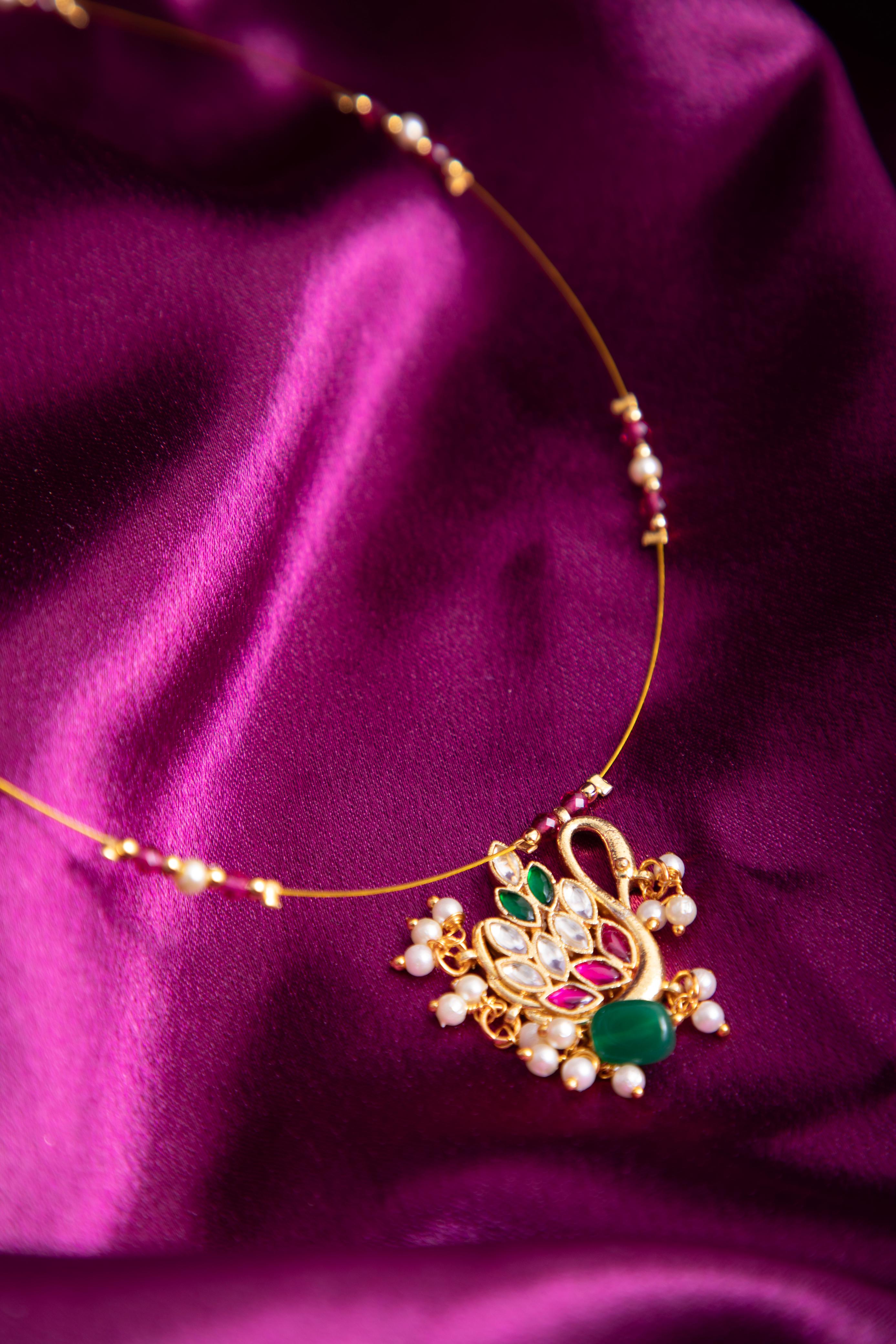 Heron invisible necklace