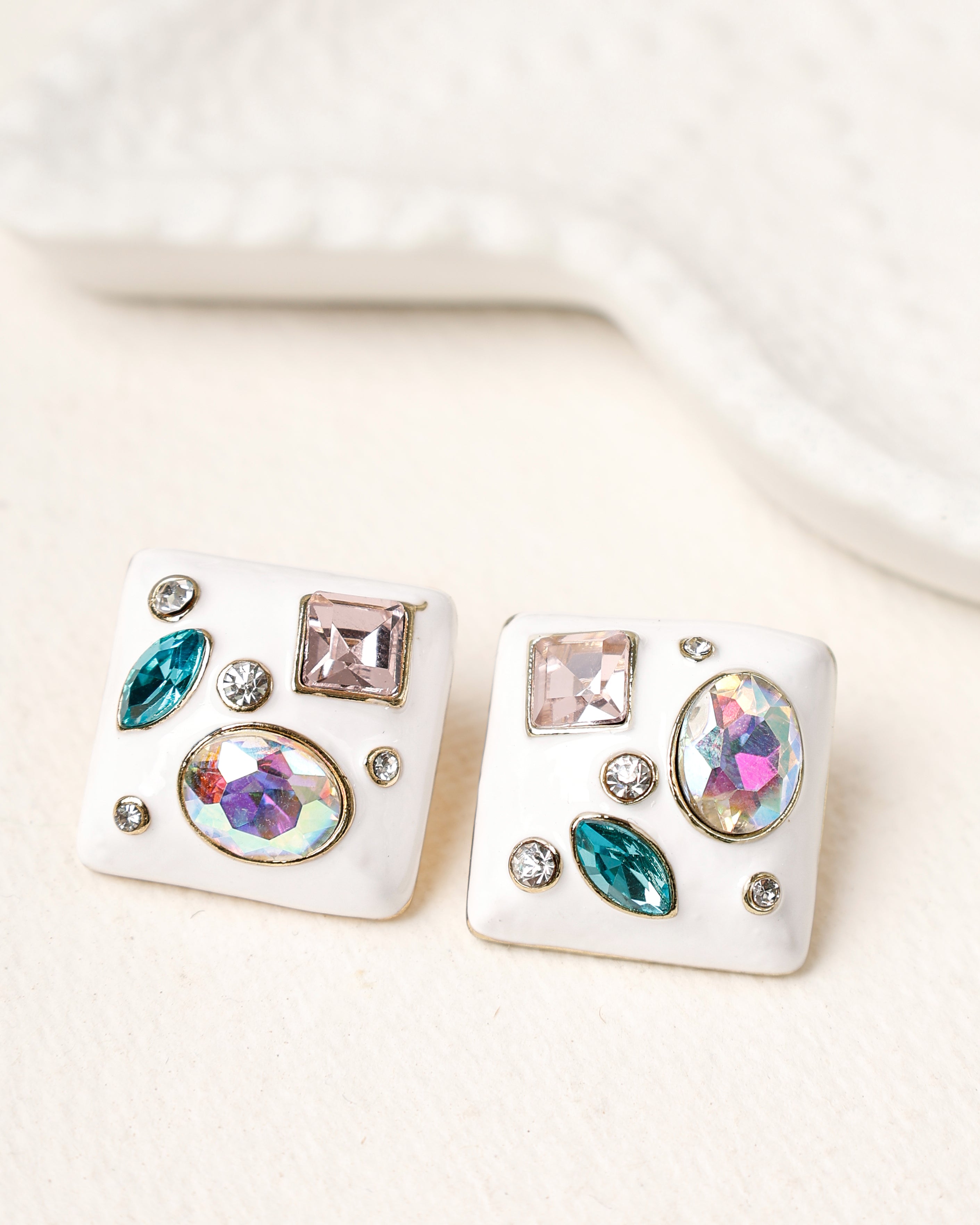 Seoul Spark Square Studs White